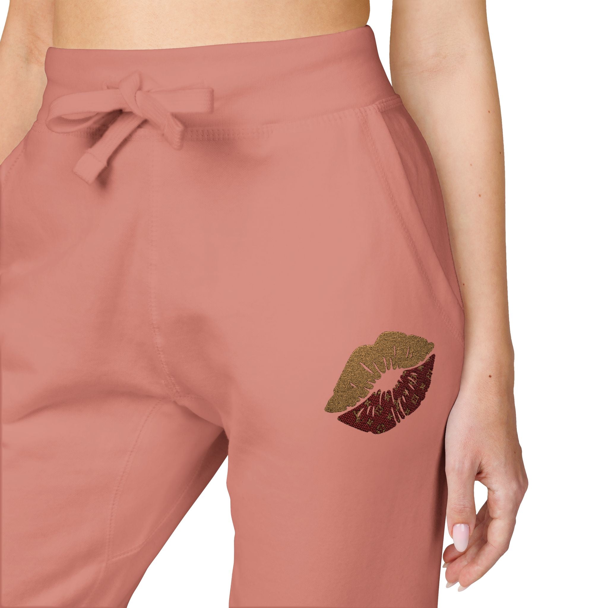 Embroidered Leopard Kiss Sweatpants — Women's Cozy Fleece Joggers