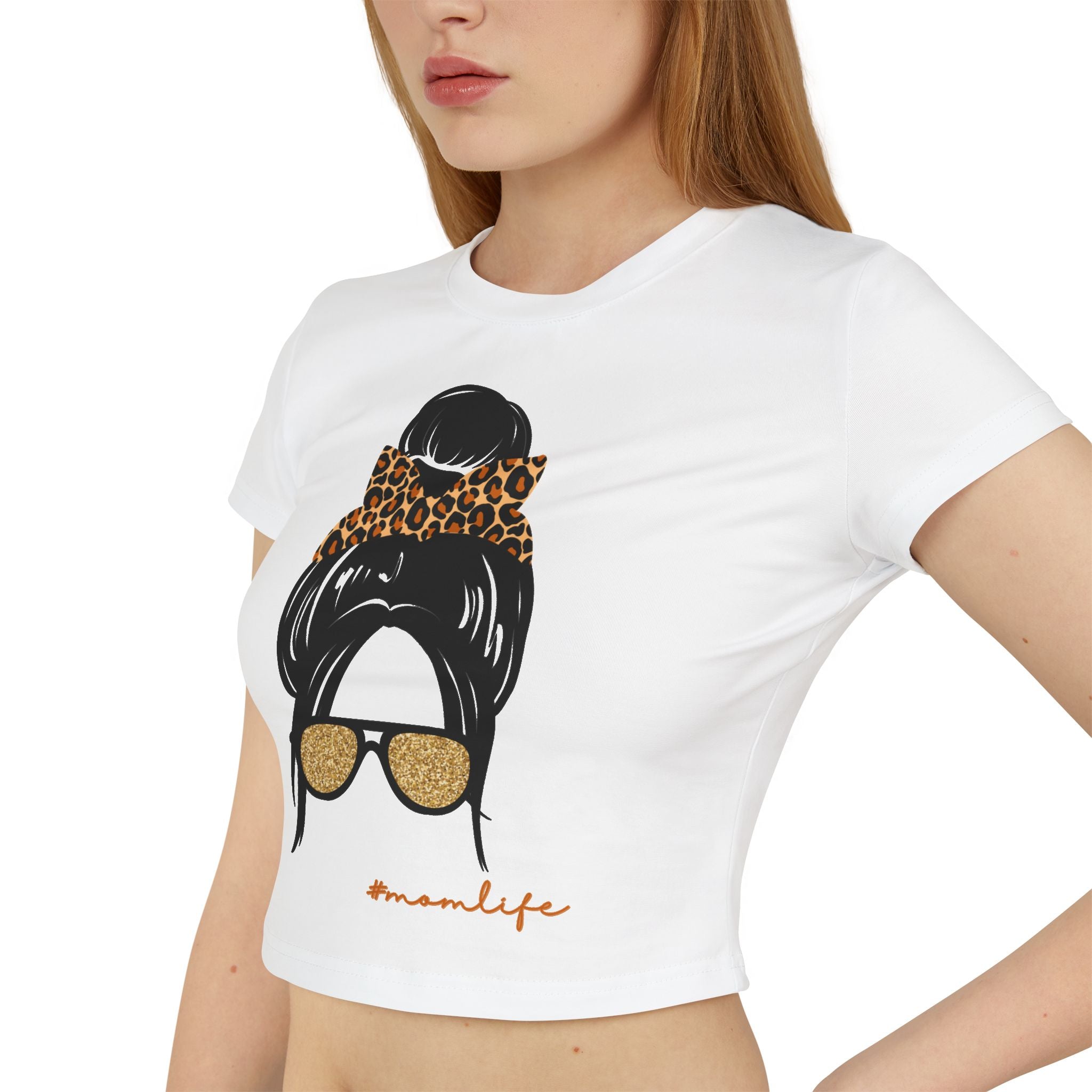Chic Women's Baby Tee with 'Mom Life' Design,