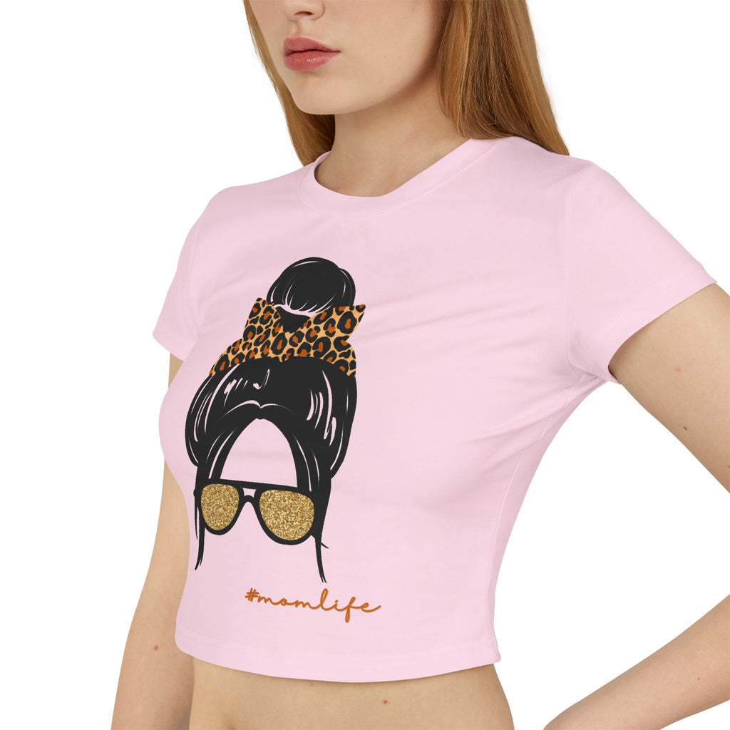 Chic Women's Baby Tee with 'Mom Life' Design,