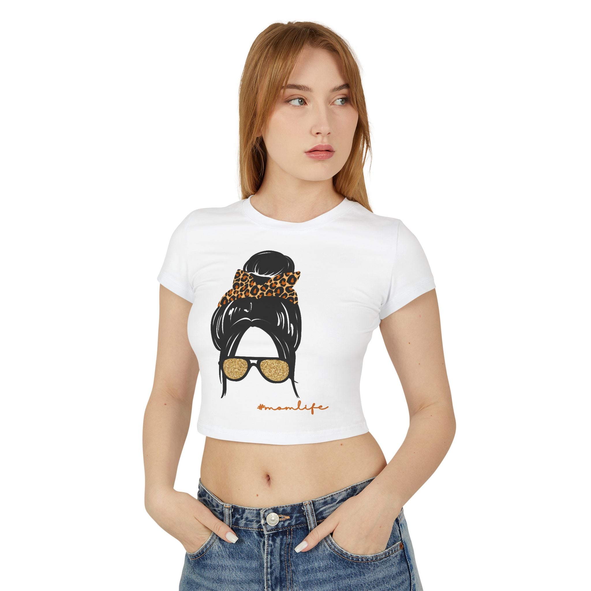 Chic Women's Baby Tee with 'Mom Life' Design,