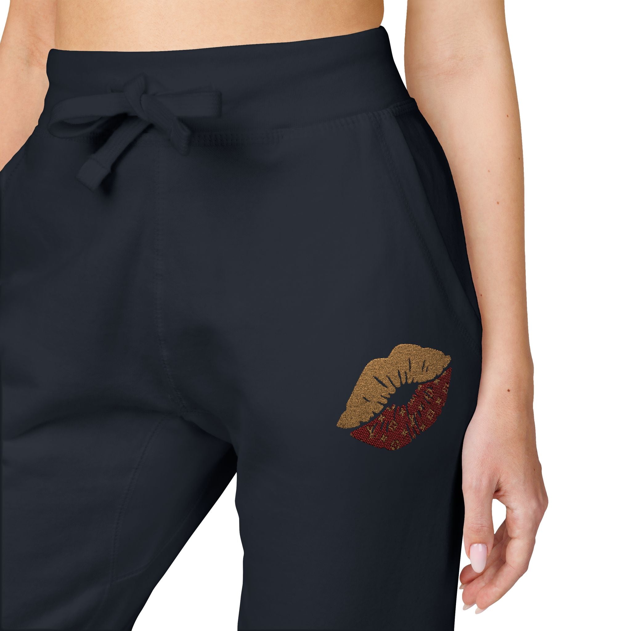 Embroidered Leopard Kiss Sweatpants — Women's Cozy Fleece Joggers